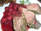 Hirschfilet mit Portwein-Kirschsauce an hausgemachter Steinpilzknödelrolle - Rezept