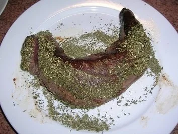 Hirschfilet mit Portwein-Kirschsauce an hausgemachter Steinpilzknödelrolle - Rezept - Bild Nr. 10