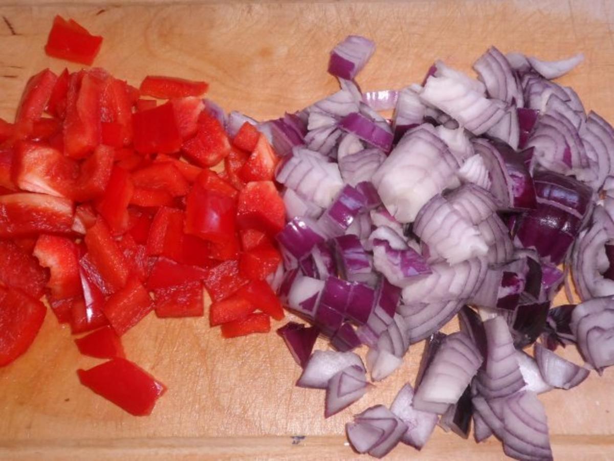 Beilagen: Paprika-Röstkartoffeln mit roten Zwiebeln und Speck - Rezept - Bild Nr. 4