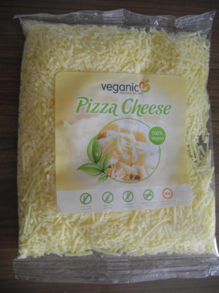 Vegan : Peperoncini - Pizza mit Käse - Rezept - Bild Nr. 2