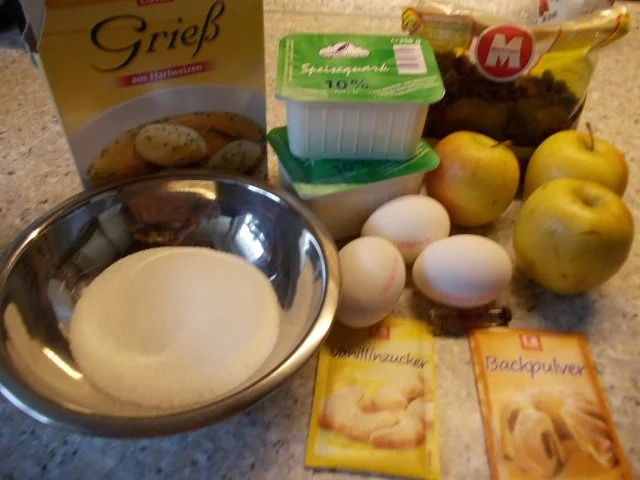 Rezept: Quarkauflauf mit Äpfeln und Rosinen Bild Nr. 2 Quarkauflauf mit Äpfeln und Rosinen - Rezept - Bild Nr. 2