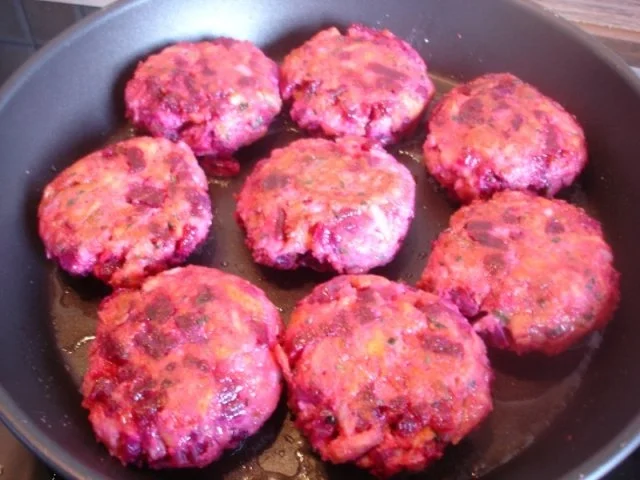 Rezept: Rote-Bete-Buletten Bild Nr. 10 Rote-Bete-Buletten - Rezept - Bild Nr. 10