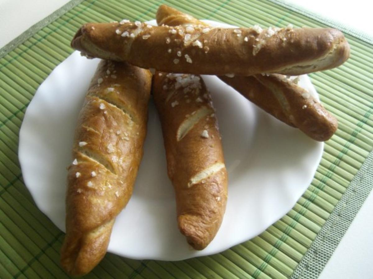 Bilder für Laugenstangen .......Frühstücks-Vorrat......... - Rezept