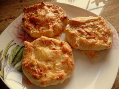 Rezept: Zucchini-Ricotta-Fladen Zucchini-Ricotta-Fladen - Rezept