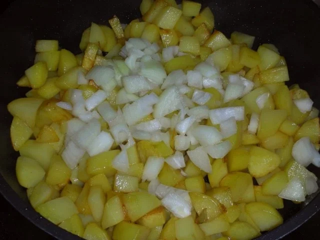 Rezept: Bulgarisches Gratin mit Hähnchenfleisch und Gemüse Bild Nr. 8 Bulgarisches Gratin mit Hähnchenfleisch und Gemüse - Rezept - Bild Nr. 8