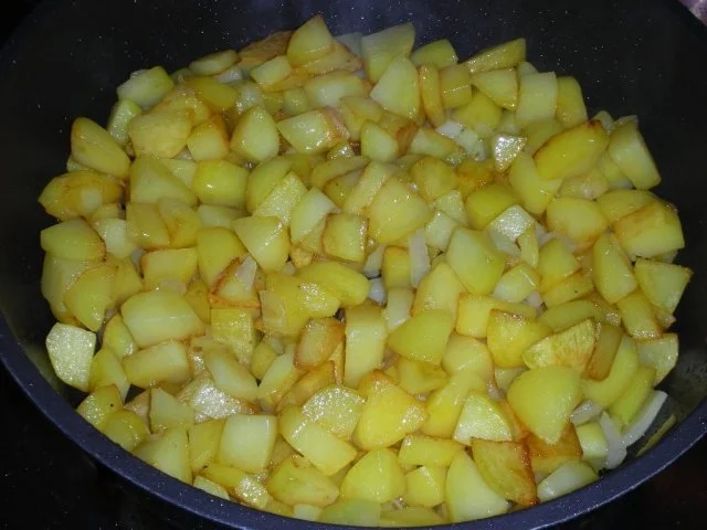 Rezept: Bulgarisches Gratin mit Hähnchenfleisch und Gemüse Bild Nr. 9 Bulgarisches Gratin mit Hähnchenfleisch und Gemüse - Rezept - Bild Nr. 9