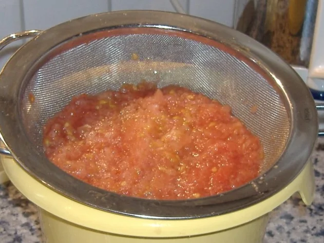 Spanische Pizza mit Austerpilze,Paprika,Ziegenkäse und Iberico Schinken - Rezept - Bild Nr. 2