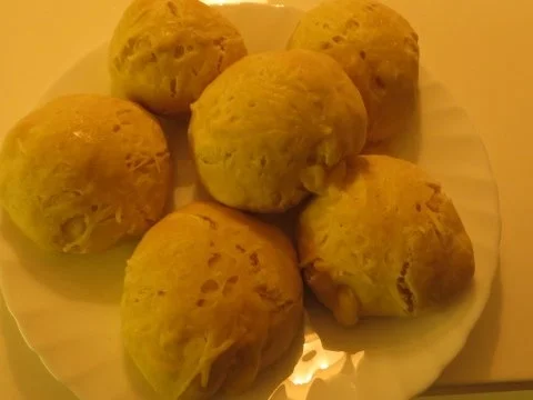 Rezept: Pizzabrötchen mit Käsefüllung Bild Nr. 2 Pizzabrötchen mit Käsefüllung - Rezept - Bild Nr. 2