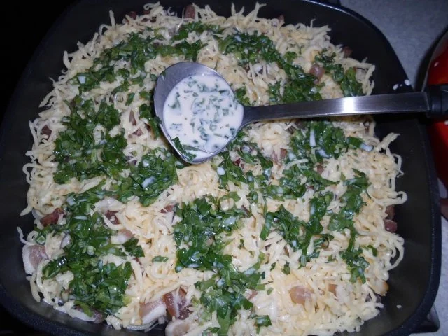 Rezept: Kartoffel-Auflauf mit Speck und Käse Bild Nr. 16 Kartoffel-Auflauf mit Speck und Käse - Rezept - Bild Nr. 16