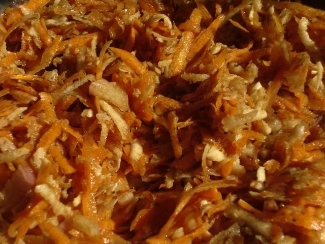 Petersilienwurzel - Möhren - Salat - Rezept