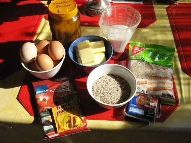 Rezept: Mohnkuchen mit Haselnüssen Bild Nr. 2 Mohnkuchen mit Haselnüssen - Rezept - Bild Nr. 2