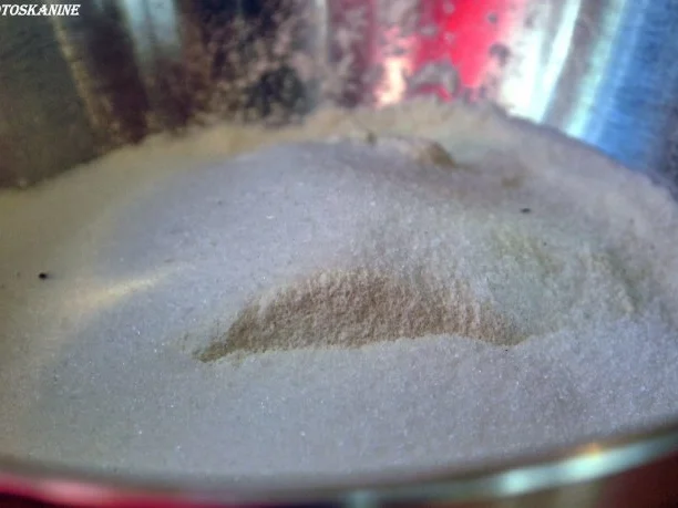 Rezept: Zitronen-Streusel-Tarteletts mit Limoncello-Guss Bild Nr. 2 Zitronen-Streusel-Tarteletts mit Limoncello-Guss - Rezept - Bild Nr. 2