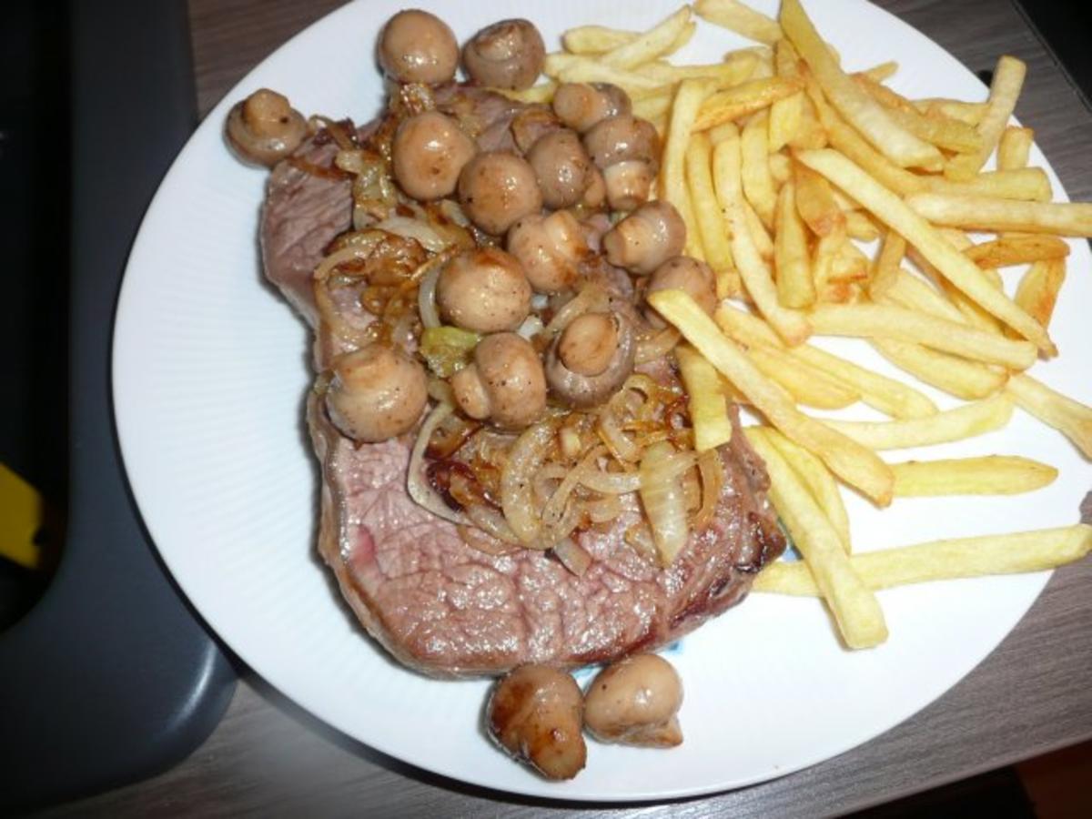 Champignon-Rumpsteak mit Röstzwiebeln