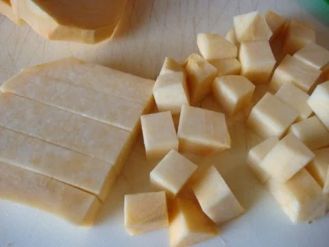 Steckrübensüppchen mit "asiatischem Touch" - Rezept - Bild Nr. 4