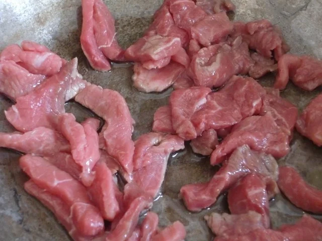 Rezept: Champignons mit Rinderminutensteak - Streifen Bild Nr. 3 Champignons mit Rinderminutensteak - Streifen - Rezept - Bild Nr. 3