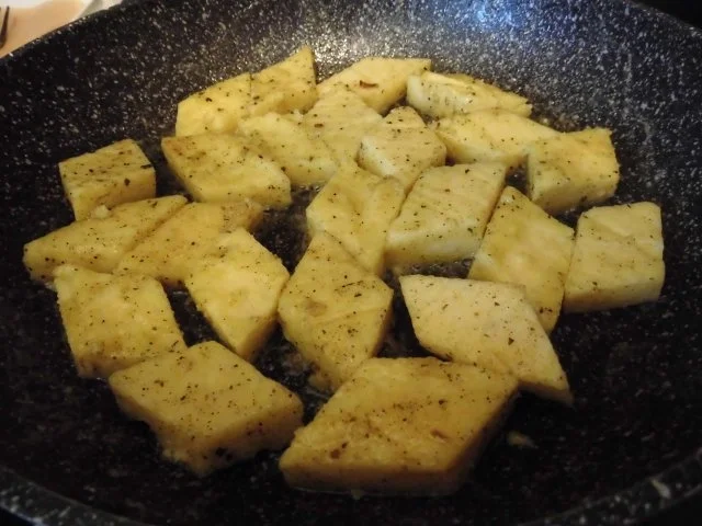 Rinderbraten gegart mit Niedrigtemperatur, dazu Polentarauten und Zwiebel - Feigensoße - Rezept - Bild Nr. 8