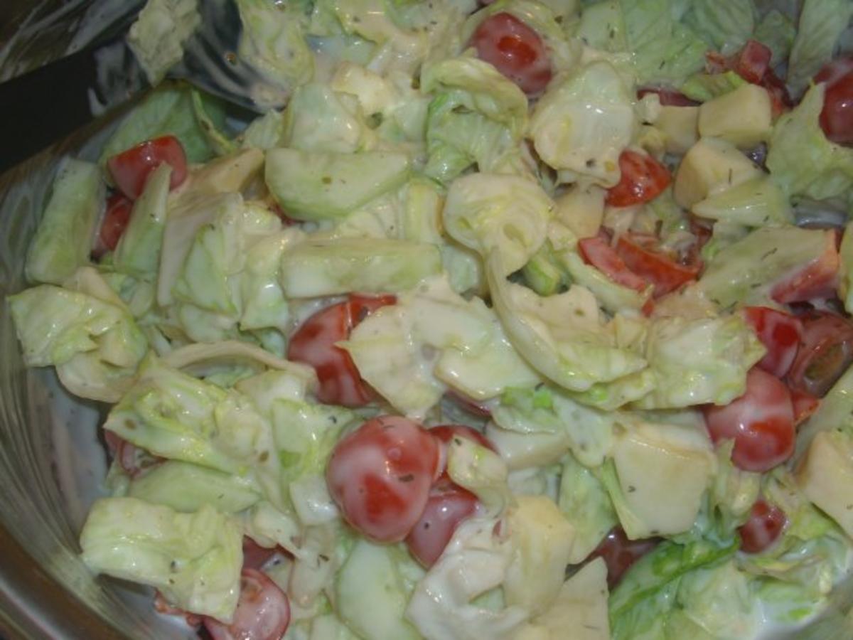 Gemischter Salat mit Joghurt Dressing - Rezept - Bild Nr. 3