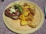 AFTER-BIKING-BEFORE-TATORT-STEAK – FILETSTEAK MIT SPICY-FRIES AND ONIONS - Rezept