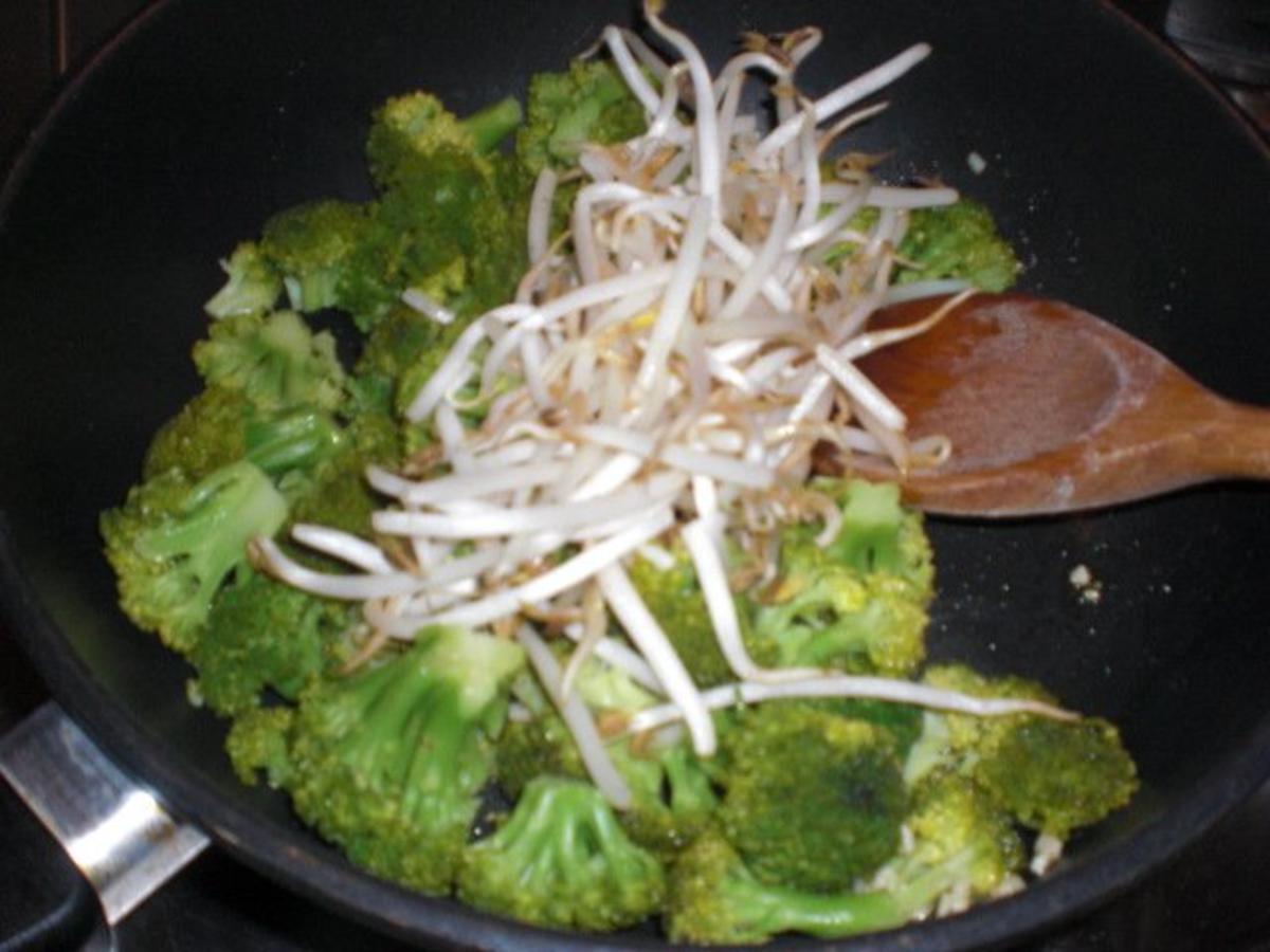 Broccoli asiatische Art mit Cashew-Nüssen - Rezept - Bild Nr. 5