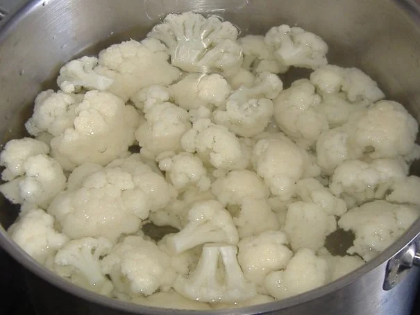 Rezept: Blumenkohlauflauf mit Berg-und Ziegenkäse Bild Nr. 2 Blumenkohlauflauf mit Berg-und Ziegenkäse - Rezept - Bild Nr. 2