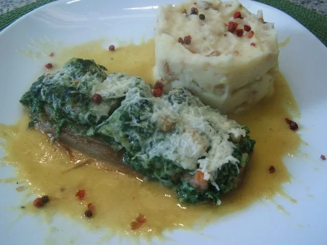 Rezept: Chicoree gefüllt mit Crevetten und Spinat Chicoree gefüllt mit Crevetten und Spinat - Rezept