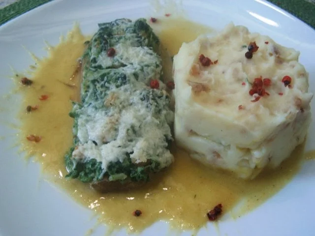 Rezept: Chicoree gefüllt mit Crevetten und Spinat Bild Nr. 2 Chicoree gefüllt mit Crevetten und Spinat - Rezept - Bild Nr. 2