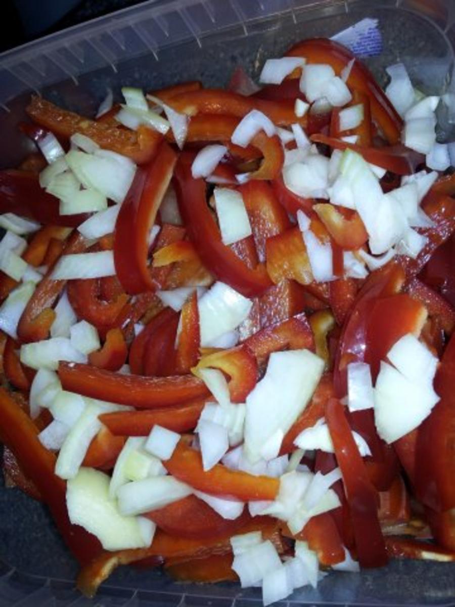 Salate: Tomaten-Paprikasalat - Rezept - Bild Nr. 8