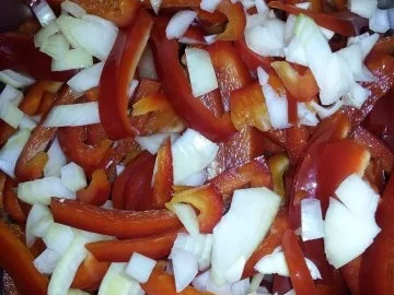 Salate: Tomaten-Paprikasalat - Rezept - Bild Nr. 8