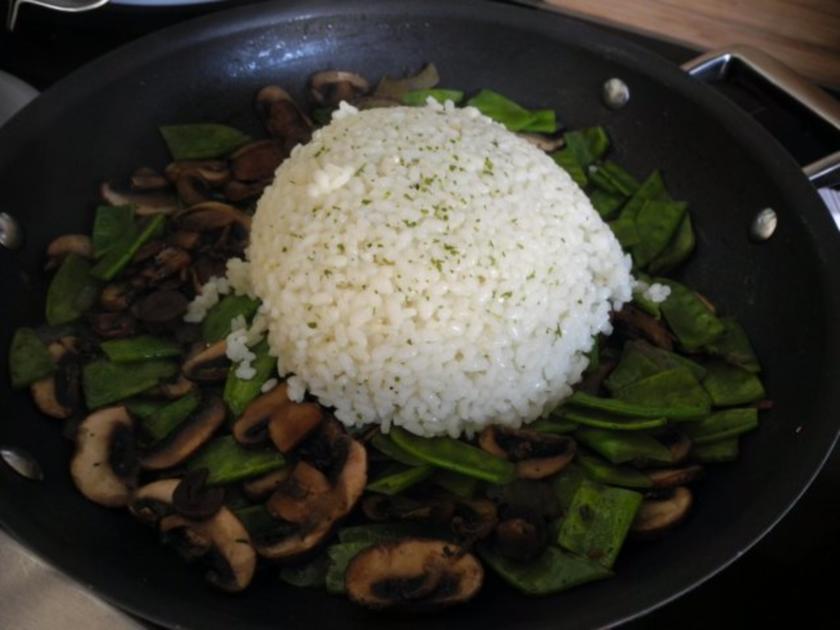 Vegan : Reis - Champignon - Pfanne mit Zuckerschoten - Rezept - kochbar.de