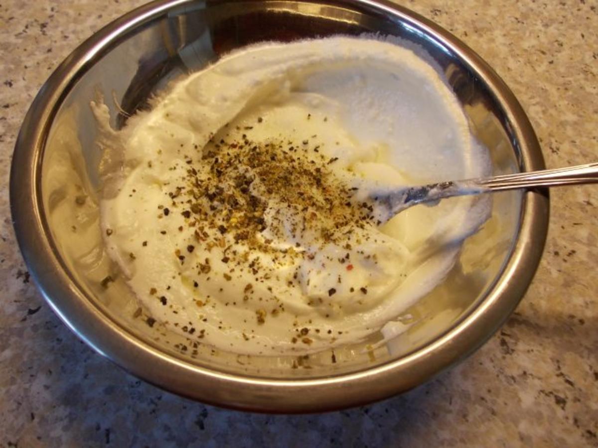 Flammkuchen mit Tomaten und Rucola - schnell & einfach - 189 kcal/100g Flammkuchen mit Tomaten und Rucola - schnell & einfach - 189 kcal/100g