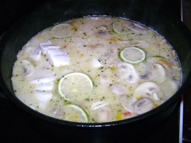 Rezept: Fischsuppe mit Kokosmilch und Bärlauch Bild Nr. 8 Fischsuppe mit Kokosmilch und Bärlauch - Rezept - Bild Nr. 8