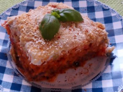 Ofengerichte: Hackbraten-Schichtauflauf mit Tomatenreis & Paprika-Zucchini-Gemüse - Rezept