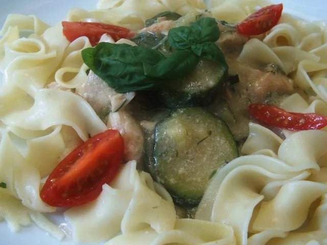 Hähnchen mit Zucchini-Zitronen- Soße - Rezept - Bild Nr. 2