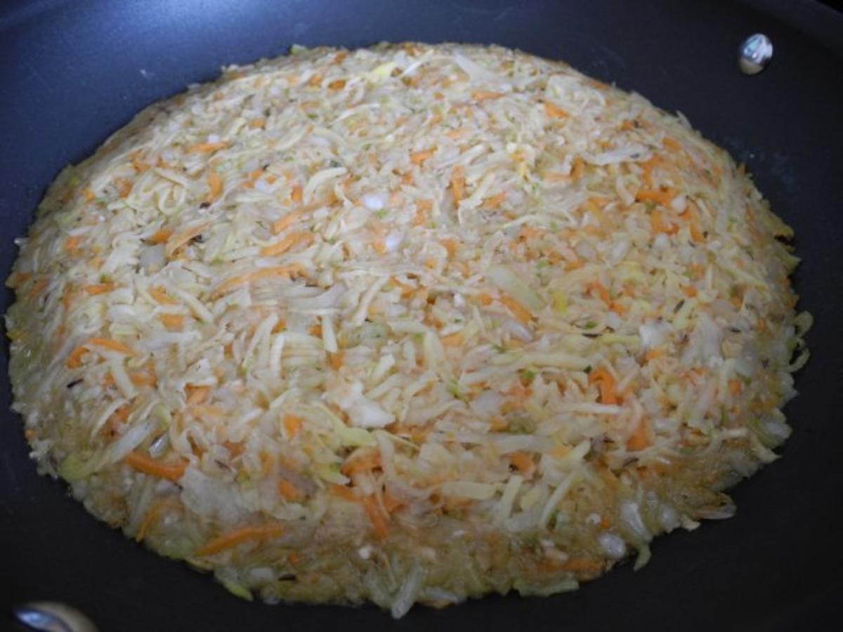 Vegan : Kartoffel - Karottenbratling dazu Salate - Rezept - Bild Nr. 12