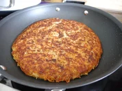 Vegan : Kartoffel - Karottenbratling dazu Salate - Rezept