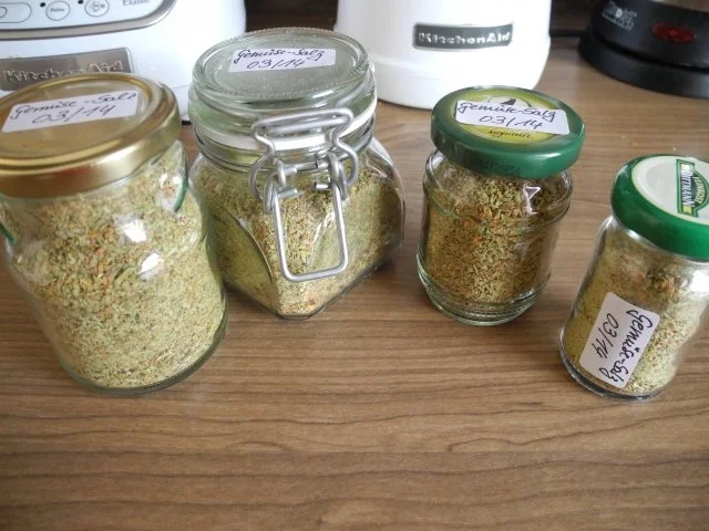 Rezept: Vegan : Kartoffel - Karottenbratling dazu Salate Bild Nr. 10 Vegan : Kartoffel - Karottenbratling dazu Salate - Rezept - Bild Nr. 10