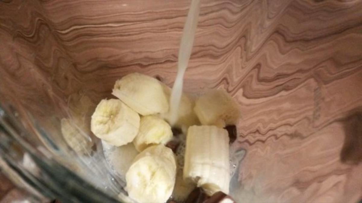 Bananenmilch trifft Kinderschokolade - Rezept - Bild Nr. 5
