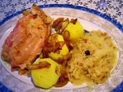 Haxe auf Sauerkraut ... - Rezept