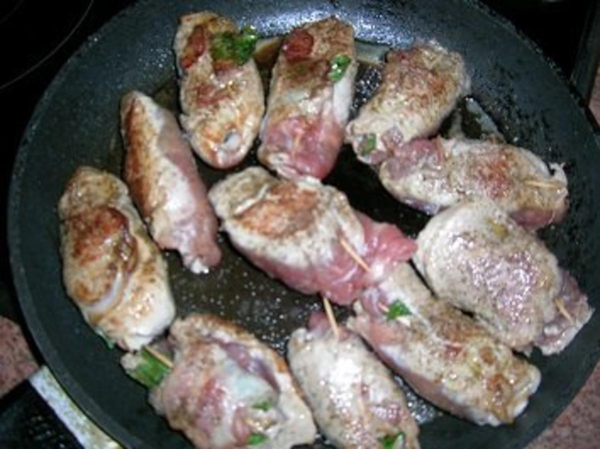 Fleischröllchen (Involtini) aus Schweinefilet, gratiniert - Rezept - Bild Nr. 8