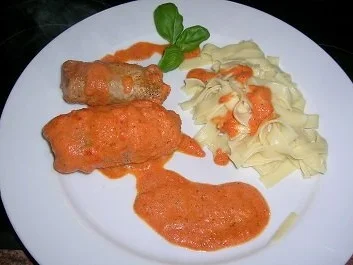 Fleischröllchen (Involtini) aus Schweinefilet, gratiniert - Rezept - Bild Nr. 3