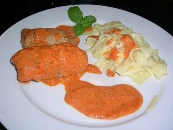 Fleischröllchen (Involtini) aus Schweinefilet, gratiniert - Rezept - Bild Nr. 2