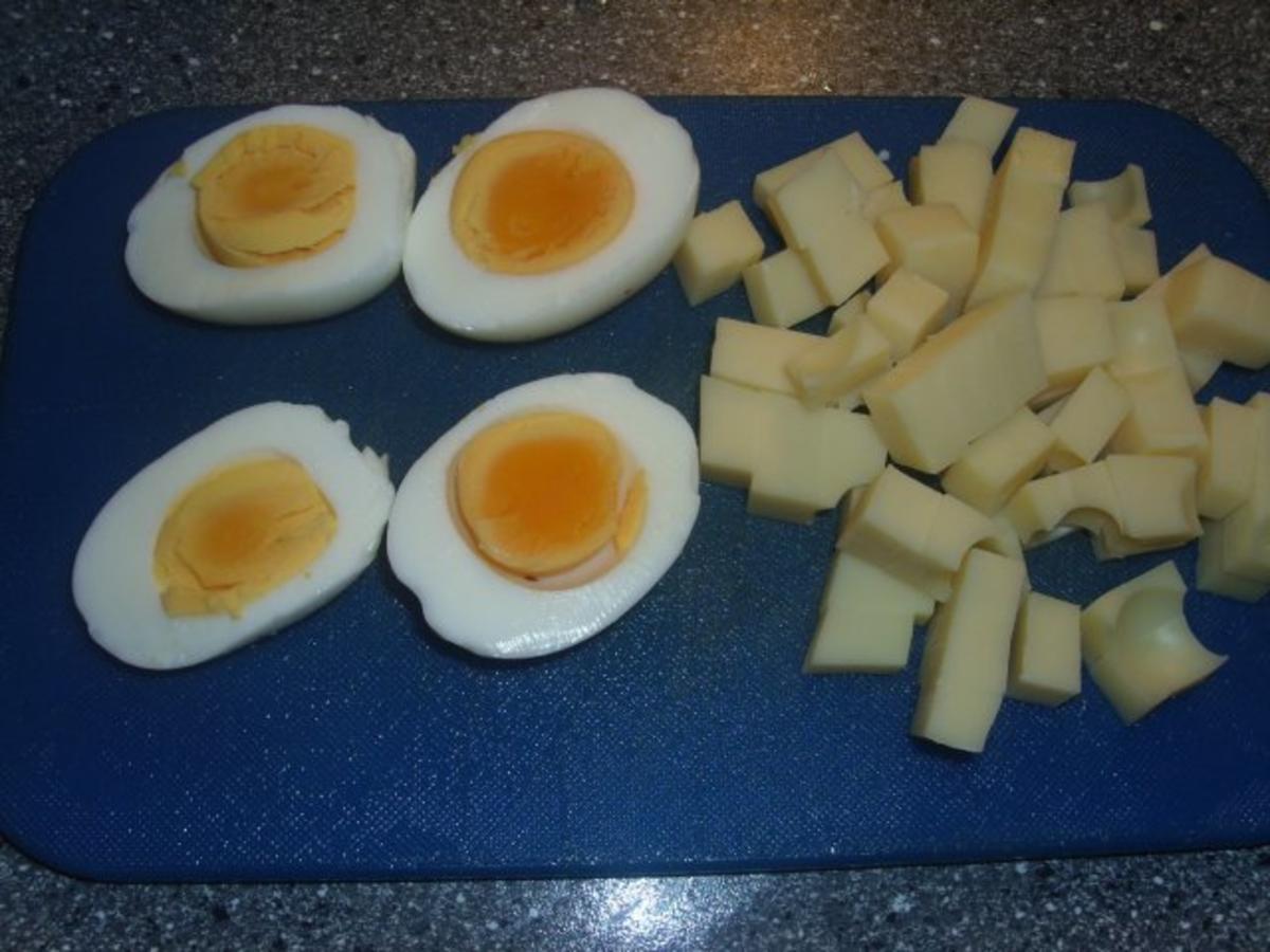 Gemischter Salat in Joghurtsoße mit Ei und Käse - Rezept - Bild Nr. 5