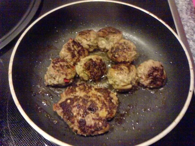 Rezept: TÖLTÖTT-PAPRIKA – GEFÜLLTE NIGHTCOOKERPAPRIKASCHOTEN Bild Nr. 19 TÖLTÖTT-PAPRIKA – GEFÜLLTE NIGHTCOOKERPAPRIKASCHOTEN - Rezept - Bild Nr. 19