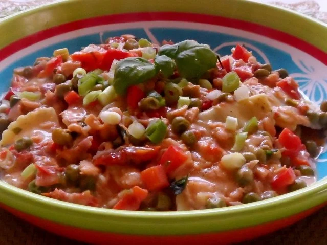 Nudeln/Pasta: Cappelletti mit Zitronen-Lachs-Sahne-Soße - Rezept - Bild Nr. 8