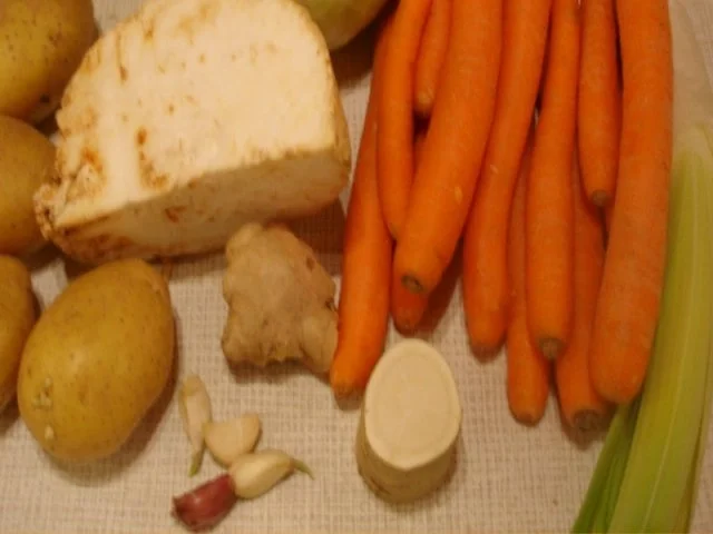 Rezept: Möhrenblüteneintopf à la Papa Bild Nr. 2 Möhrenblüteneintopf à la Papa - Rezept - Bild Nr. 2