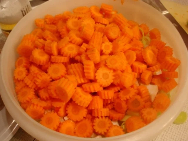 Rezept: Möhrenblüteneintopf à la Papa Bild Nr. 6 Möhrenblüteneintopf à la Papa - Rezept - Bild Nr. 6