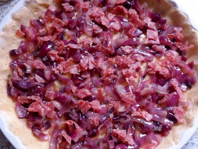 Tarte/Quiche: Balsamico-Zwiebel-Tarte mit Ziegenkäse und Tomaten - Rezept - Bild Nr. 11