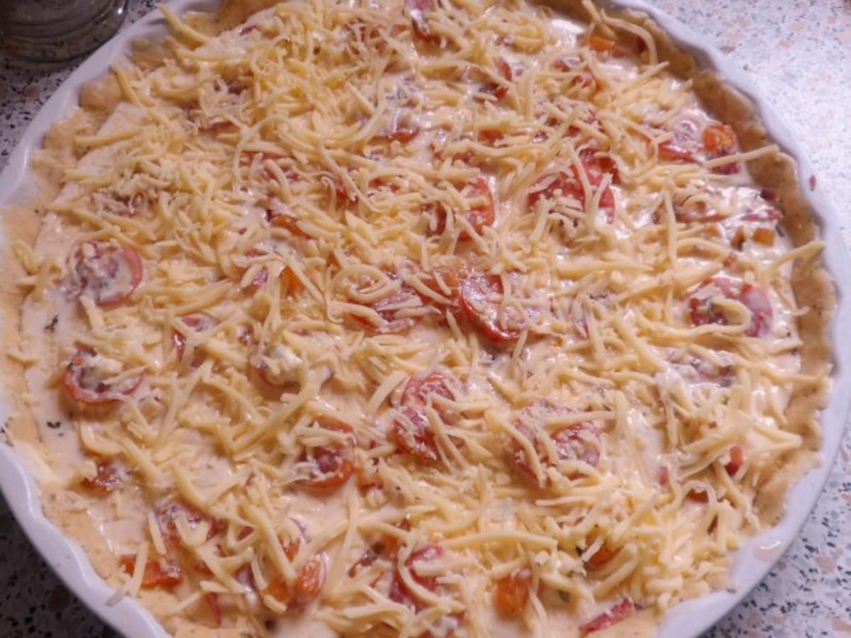 Tarte/Quiche: Balsamico-Zwiebel-Tarte mit Ziegenkäse und Tomaten - Rezept - Bild Nr. 14