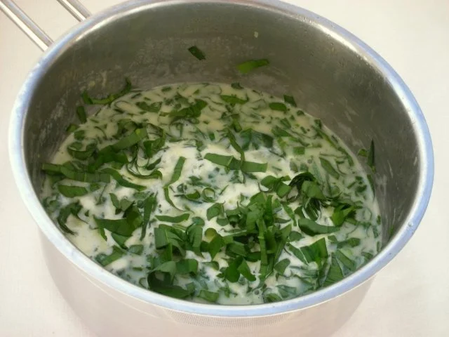 Herzhafte Quarkknödel mit Bärlauchsauce - Rezept - Bild Nr. 13