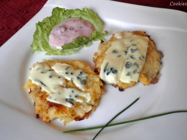 Birnen - Ingwer - Rösti, überbacken mit Edelpilzkäse und Preiselbeer - Joghurt - Dip ... - Rezept - Bild Nr. 2